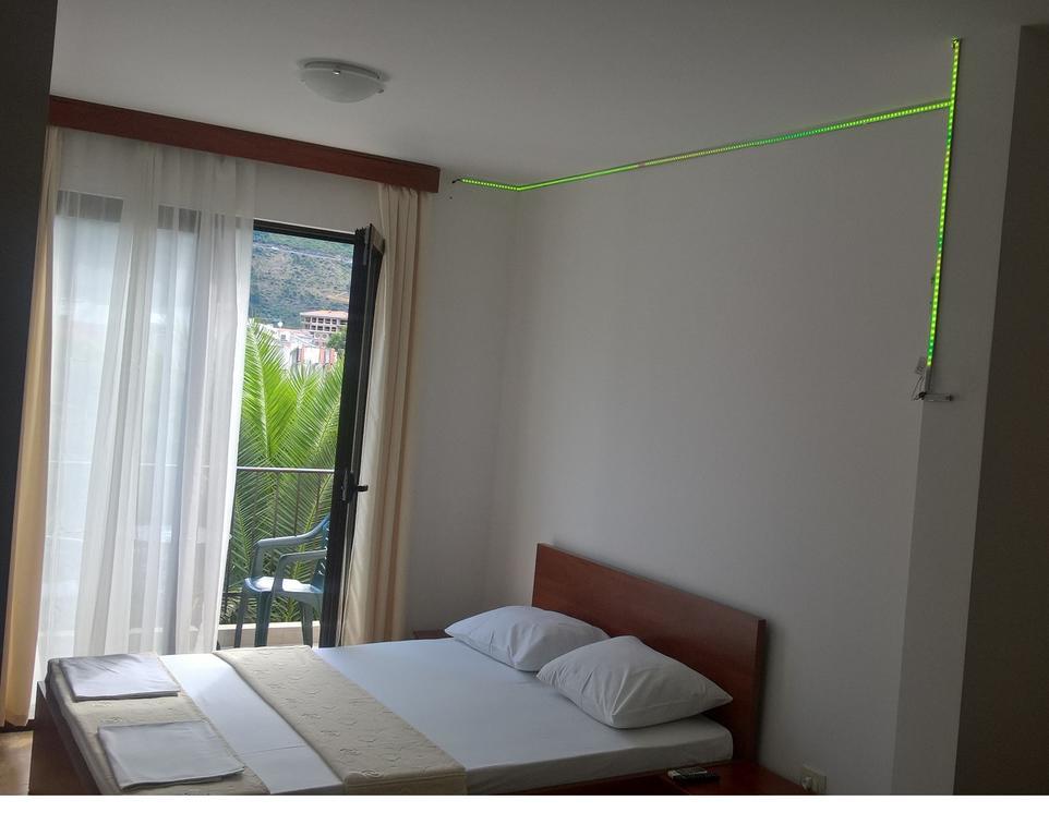 Studio Apartments 6 Palmi Budva Luaran gambar